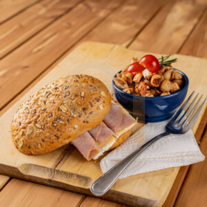 Sandwich jambon et brie (Disponible en boutique seulement)